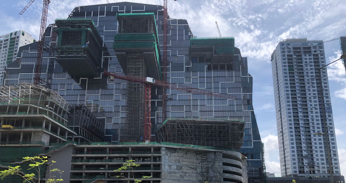 Construction progress: Slowly but surely, the building complex continues to take shape.